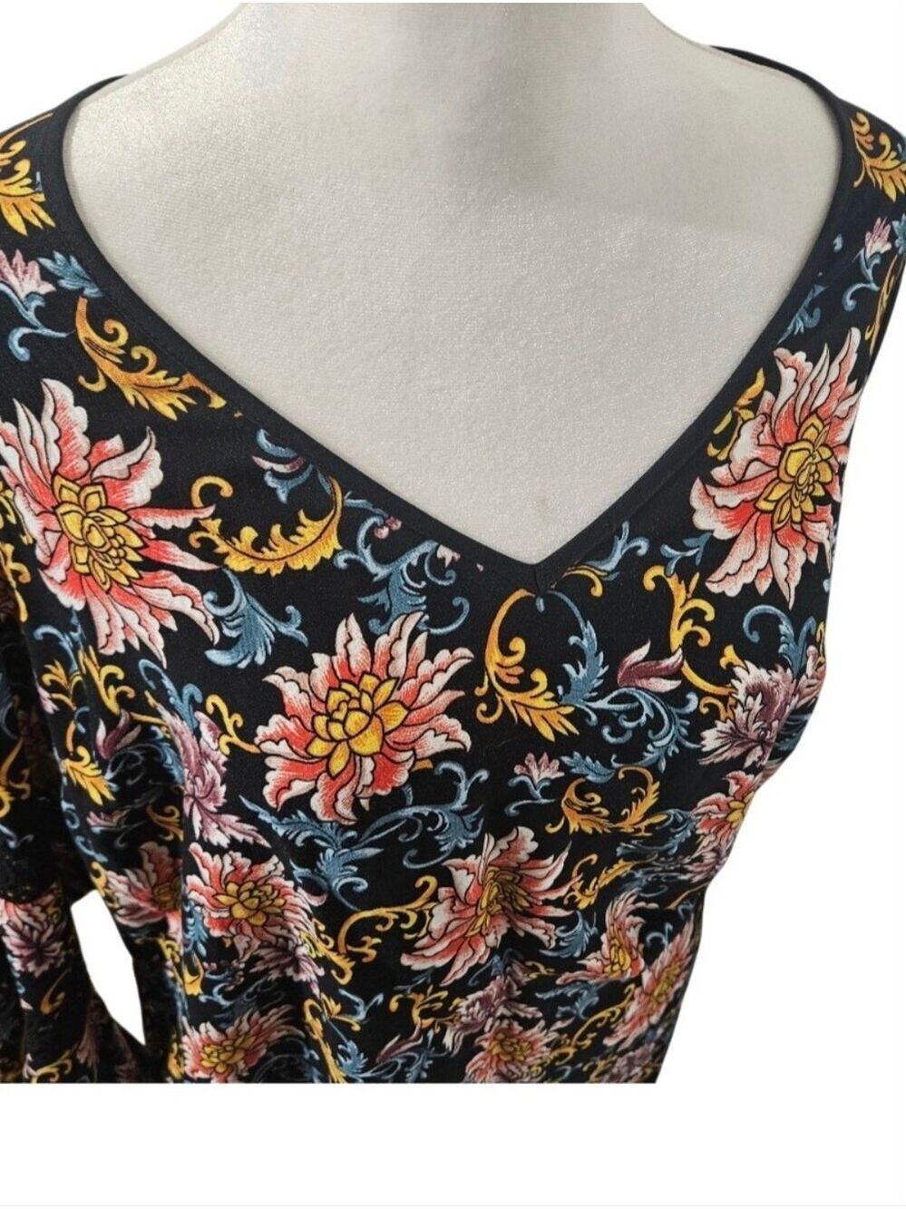Xhilaration Black Floral Bell Sleeve Mini Dress XXL - Picture 17 of 17